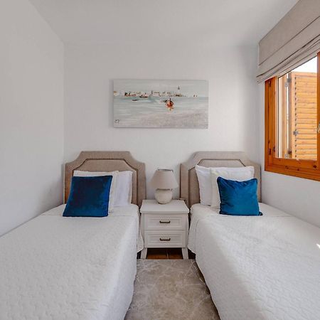 Cb Living - 2 Bedroom Beach Condo, Playa Flamenca Orihuela Exterior photo