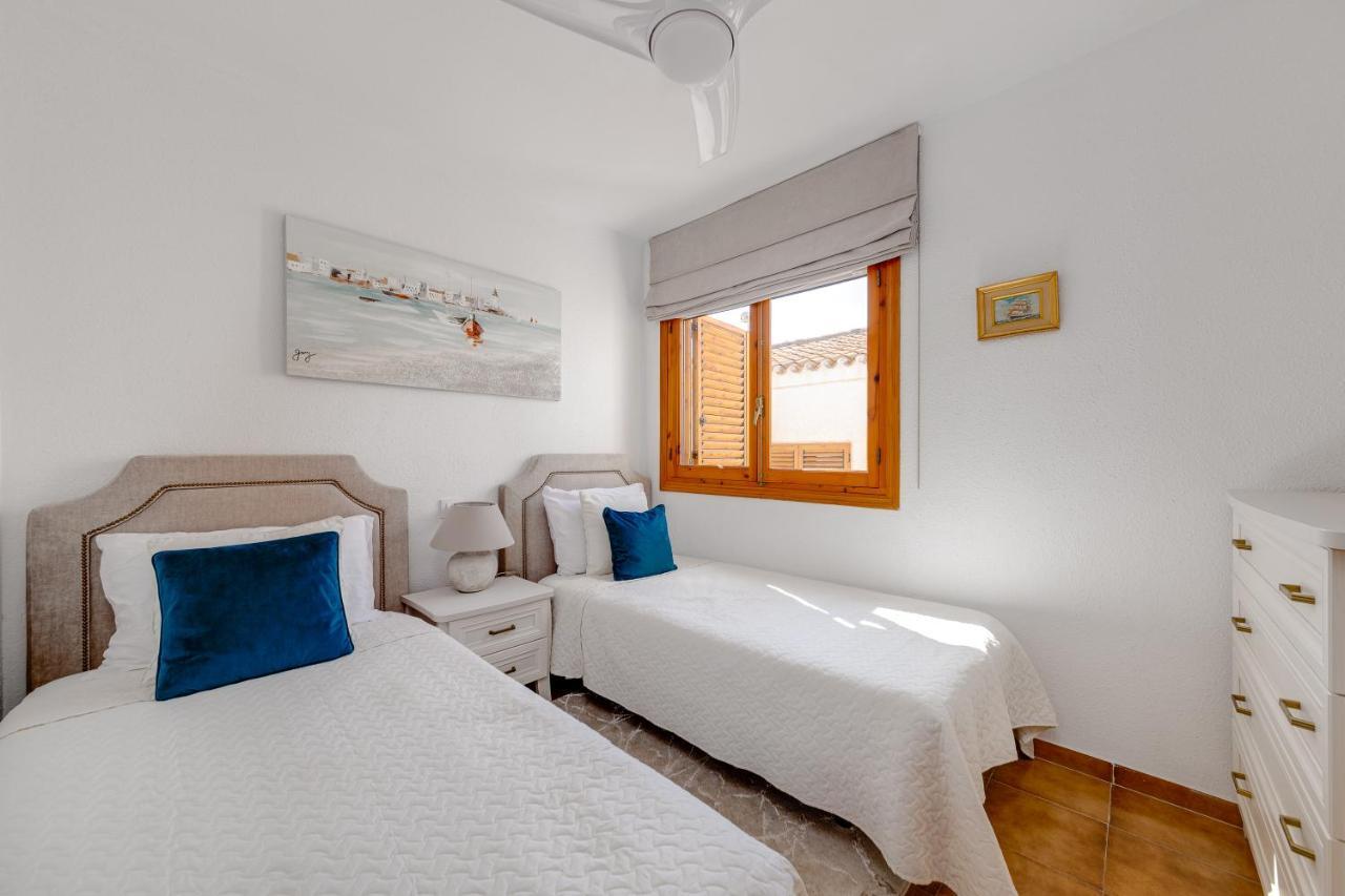 Cb Living - 2 Bedroom Beach Condo, Playa Flamenca Orihuela Exterior photo
